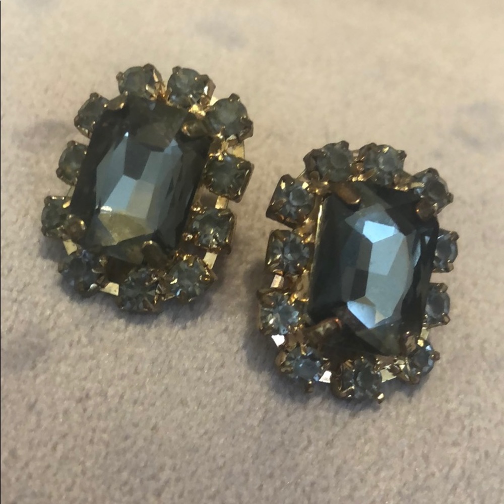 Statement Studs!